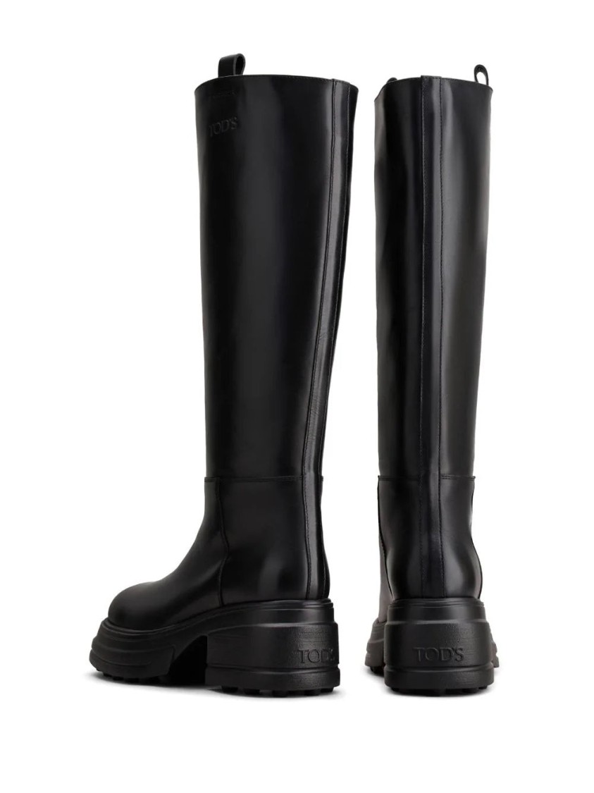 Tod's Minimalist Closed Long Boots With Textured Sole In Black