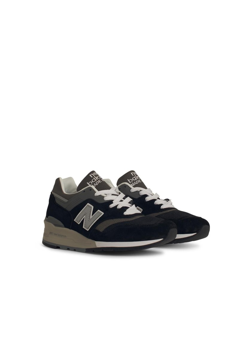 New Balance Suede Blend Sneakers Featuring Mesh Panels In Black