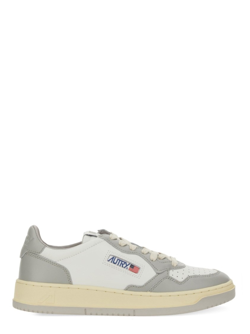 Autry Medalist Low Leather Sneakers