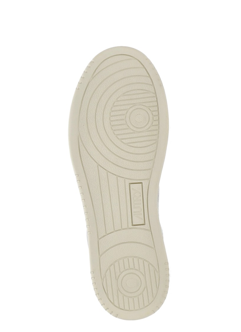 Autry Low-top Suede Sneakers With Elevated Sole In White