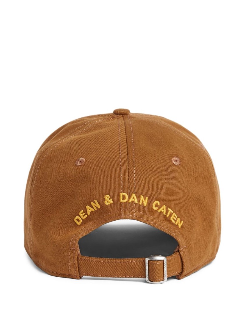 Dsquared2 Brown Cap With Embroidered Logo Patch In Brown