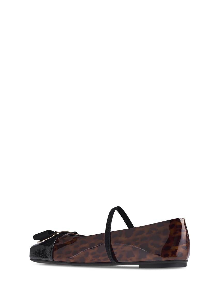 Ferragamo Glossy Patent Flats With Leopard Print And Decorative Bow In Black