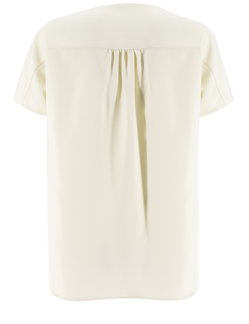 Kiton Cream Silk T-shirt With Tailored Fit