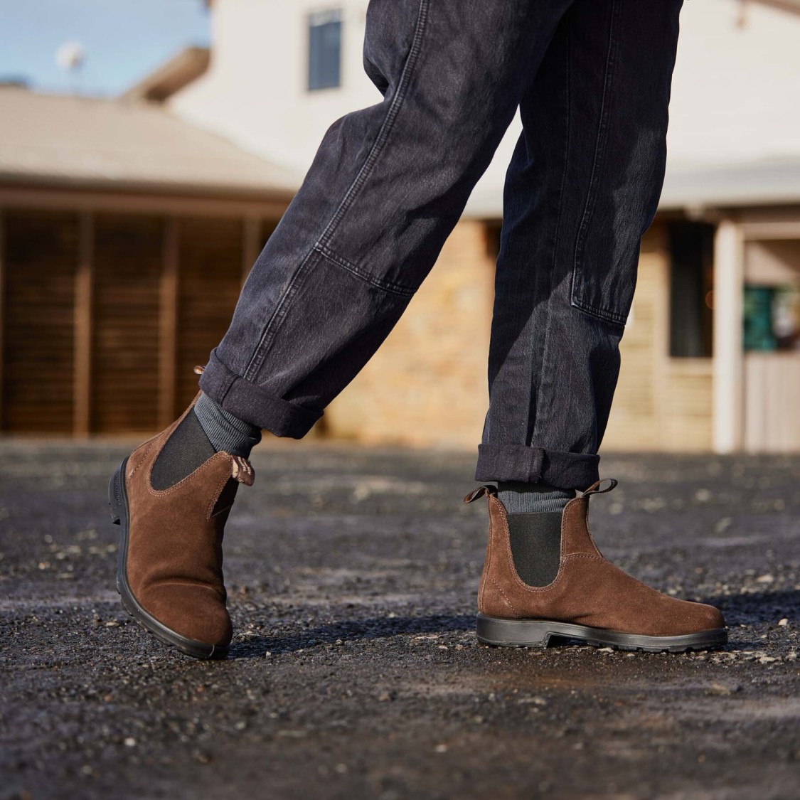 Blundstone Dark Olive 1615 Waxed Suede In Brown