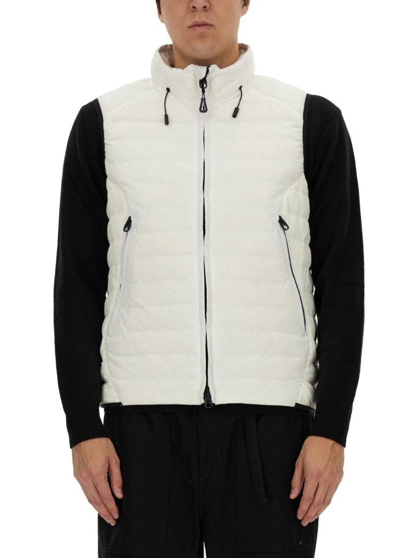 Jg1 Quilted High-collar Padded Vest With Zippered Pockets In Black