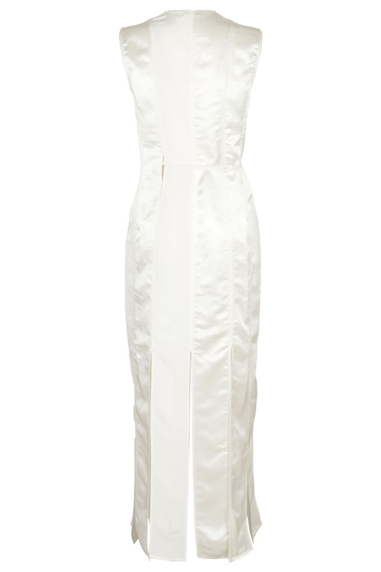 ANNA OCTOBER ANNA OCTOBER LONG WHITE SLEEVELESS DRESS WITH DEEP V-NECKLINE