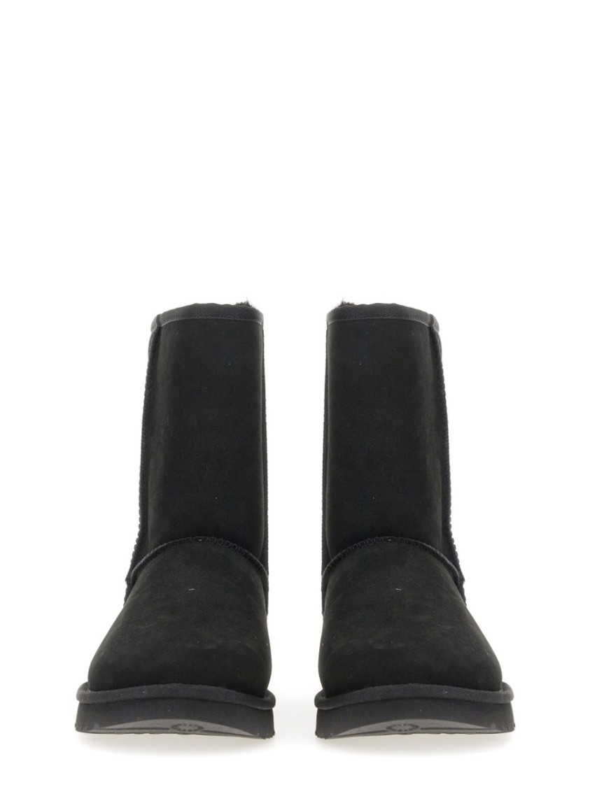 Ugg Boot Classic Short Ii In Black