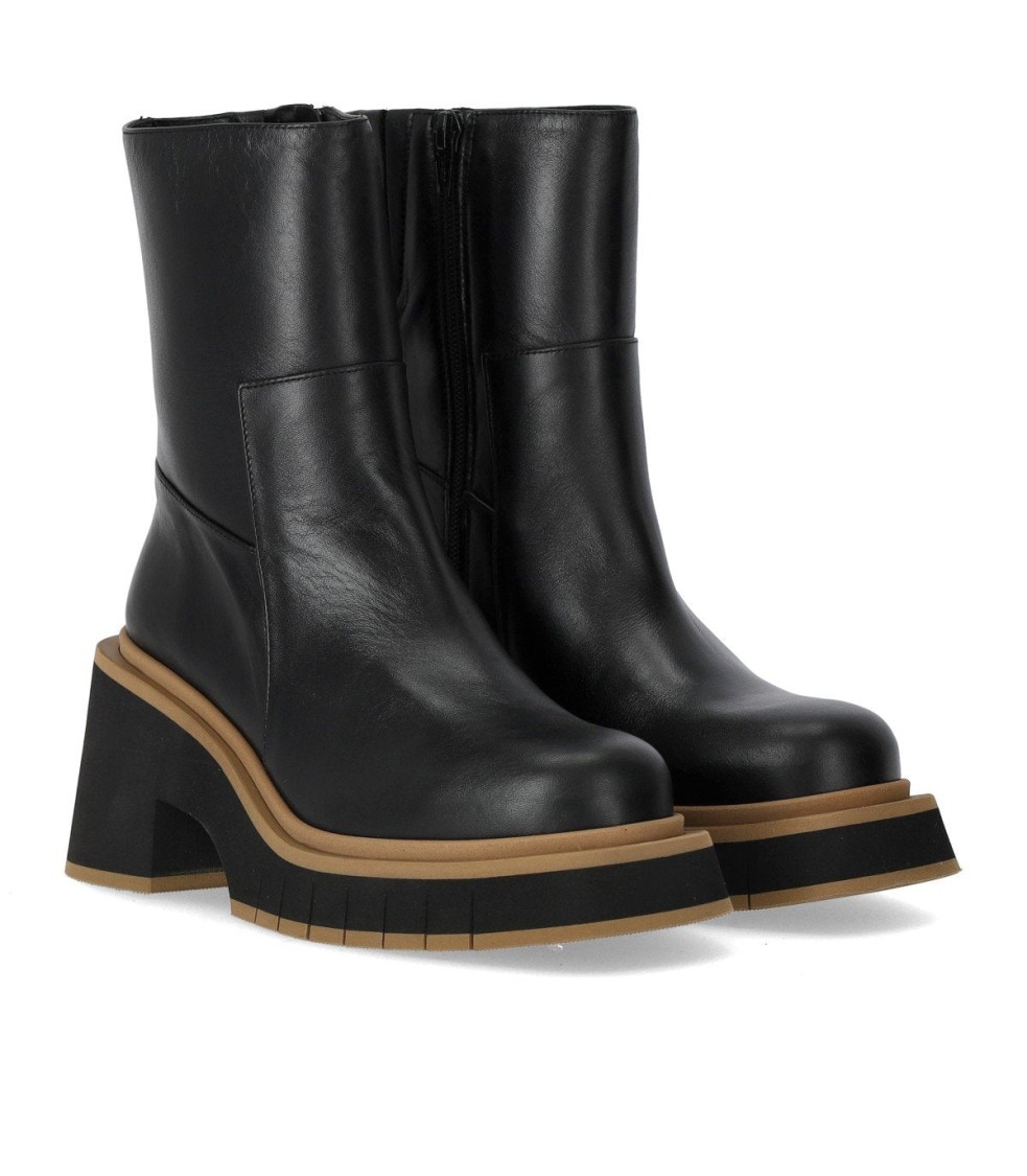 Paloma Barceló Ida Black Ankle Boot
