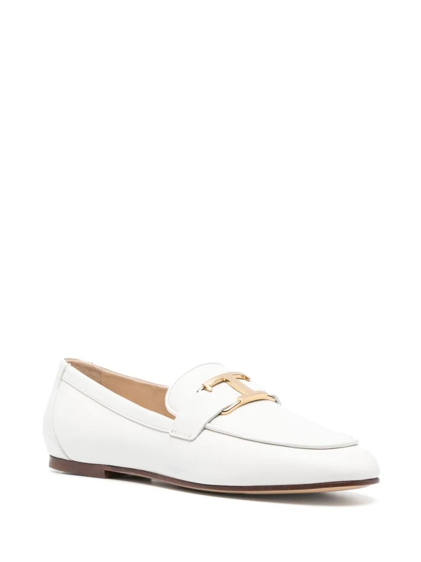 Tod's Pointed Toe Loafers With Metallic Buckle Detail In White
