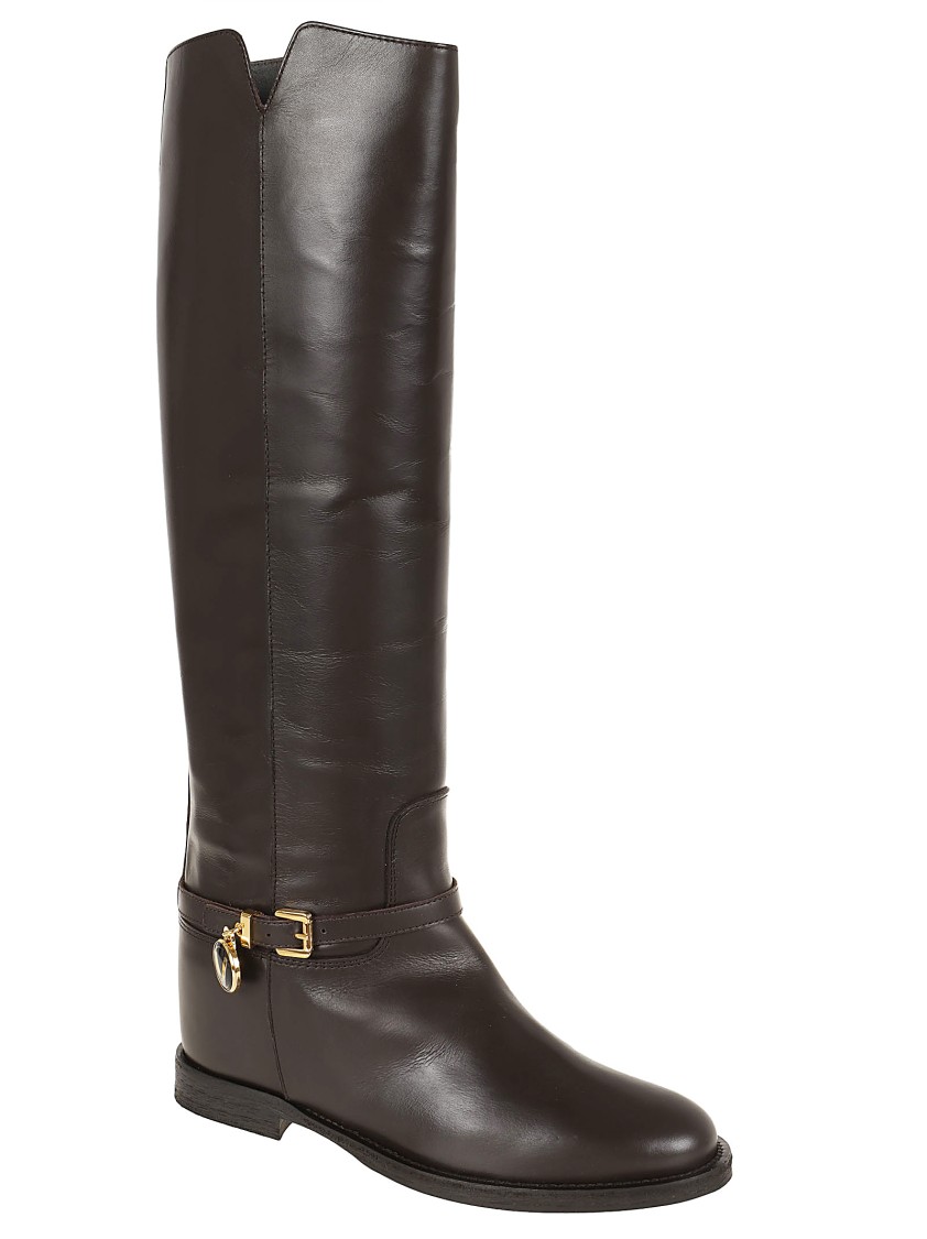 Via Roma 15 Chic Knee-high Leather Boots With Gold-colored Metal Detail And Suede Accents In Black