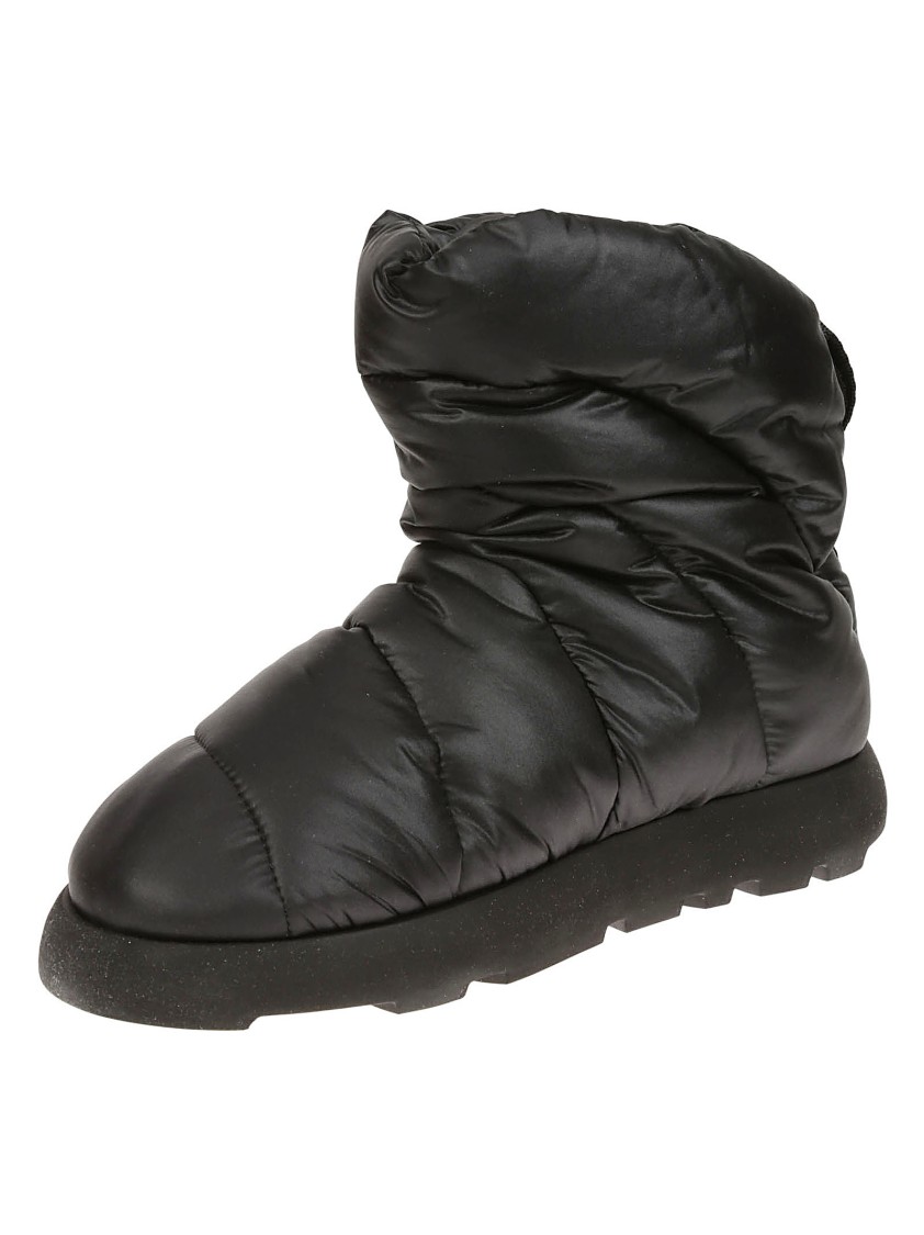 Piume Studio Quilted Black Padded Boots With Vegan Insulation In Black