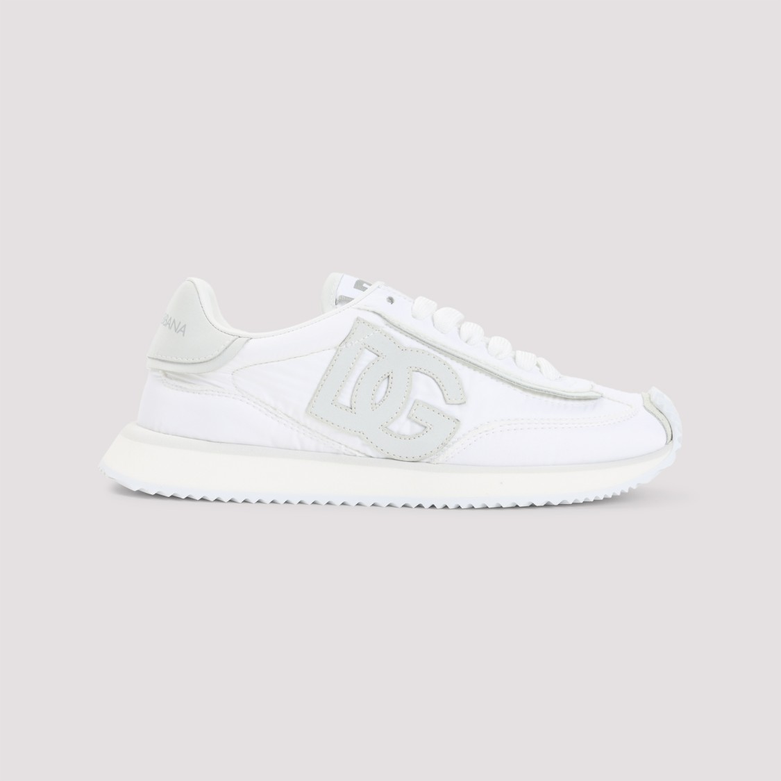Dolce & Gabbana Round Toe Sneakers With Dg Patch In White