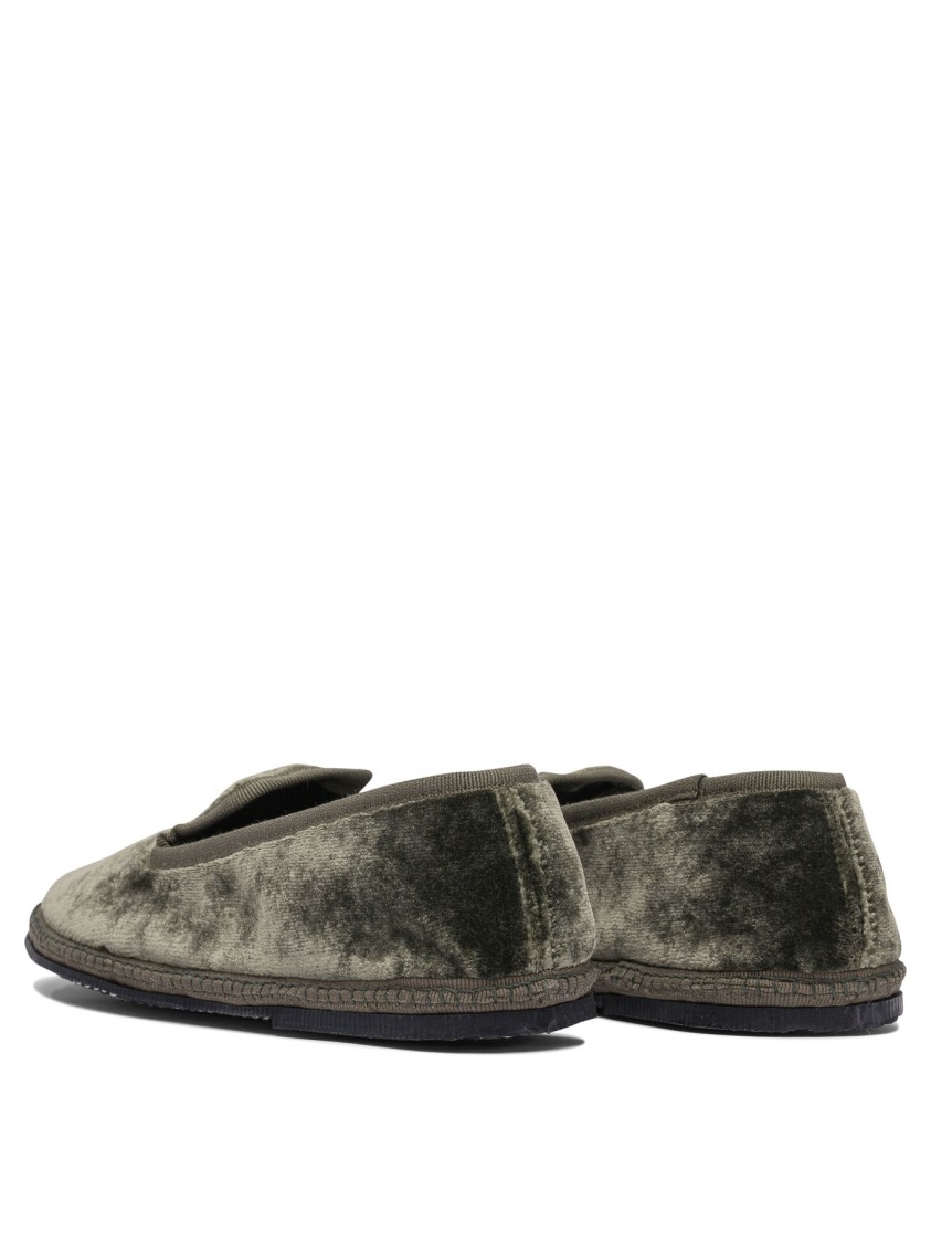 Sentier Di Segantin Roberta Green Loafers With Plush Texture And Durable Sole In Black