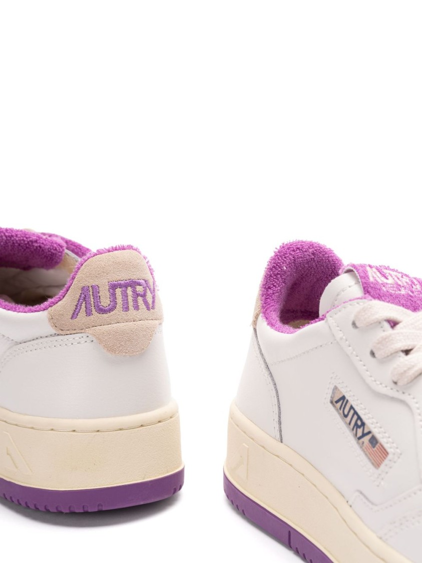 Autry White Medalist Trainers In Neutrals