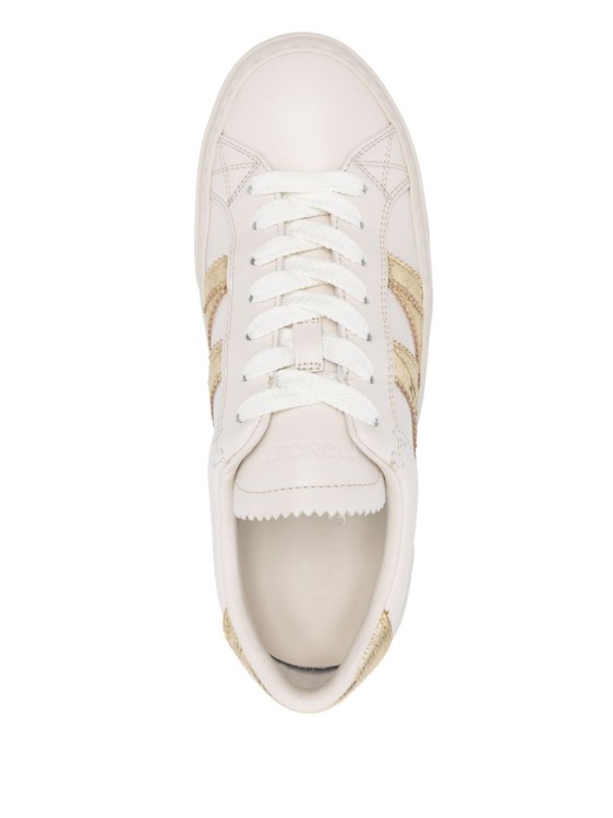 スニーカー Moncler Ecru Sneakers With Contrasting Branded Heel Moncler Ecru With Contrasting Branded Heel | THE LIST