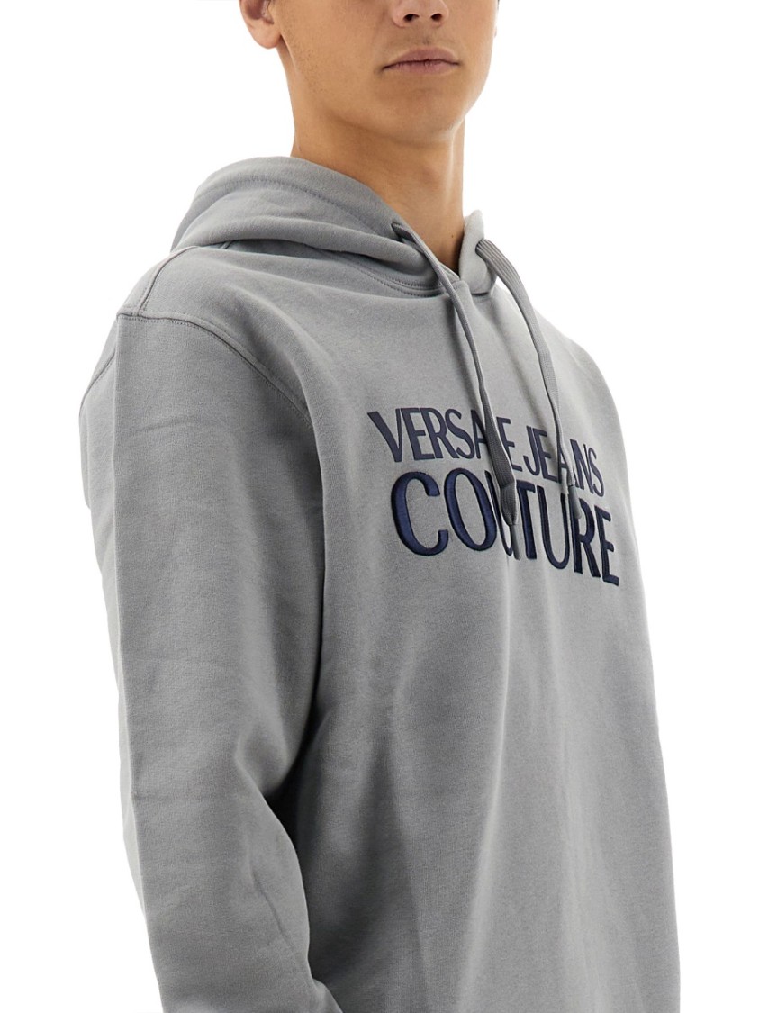 VERSACE JEANS COUTURE VERSACE JEANS COUTURE GREY LOGO PRINT SWEATSHIRT WITH CLASSIC HOOD