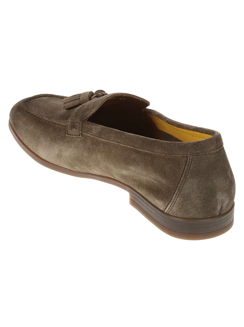 Doucal's Classic Suede Tassel Loafers With Bowl Stitching In Brown