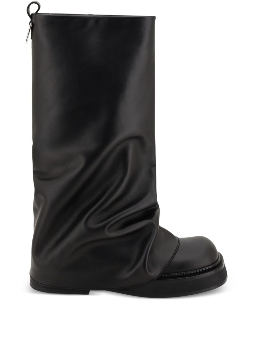 Attico 'robin' Black Boots With Square Toe And Logo Plaque On The Rear In Black