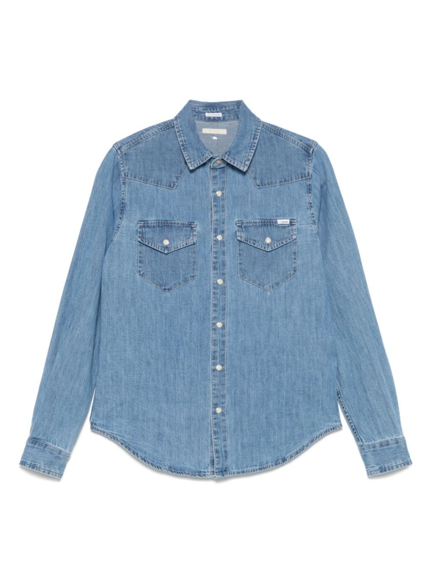 Mother Classic Button-down Shirt In Soft Clear Blue In Blue