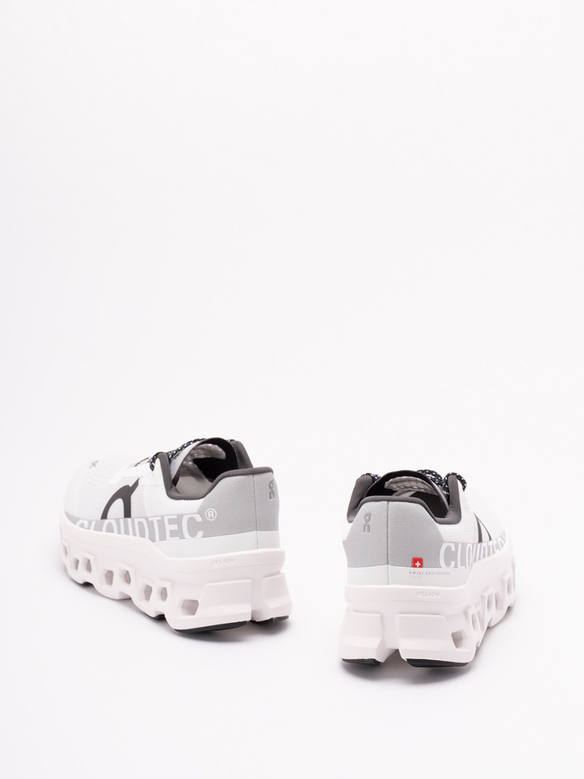 On Running Cloudmonster Sneakers In White