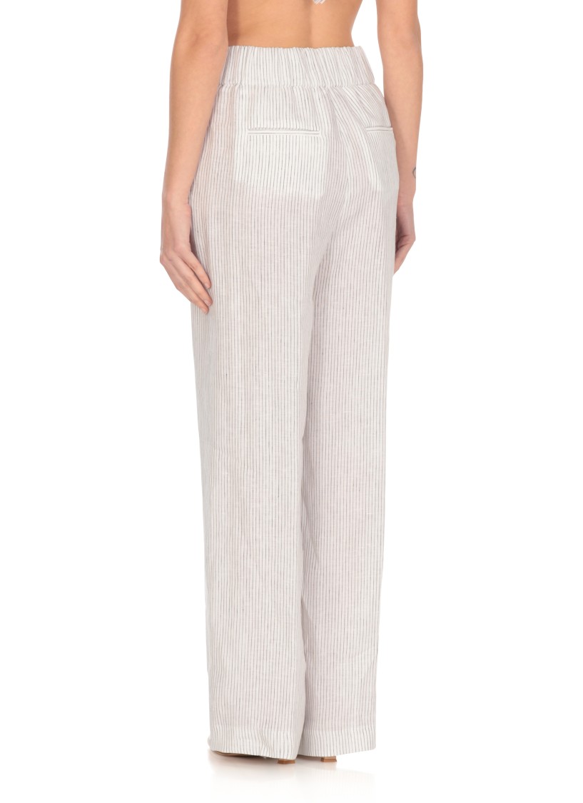 Peserico Trousers In White