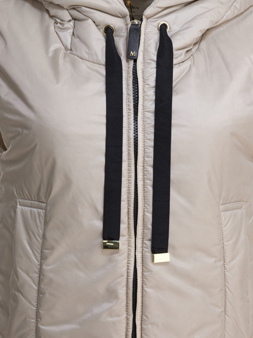 Max Mara Beige Padded Sleeveless Jacket In Gray