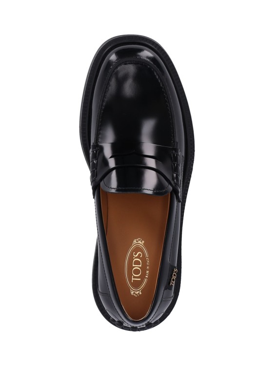 フラットシューズ Tod's Black Calfskin Slip-On Loafers With Cut-Out Detail Tod's Black Calfskin Slip-On Loafers With Cut-Out Detail