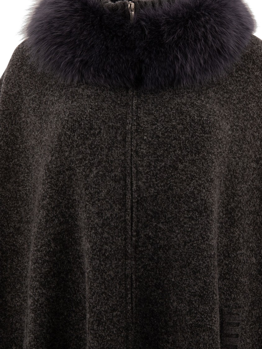 Giovi Wool And Cashmere Poncho For Women In Black