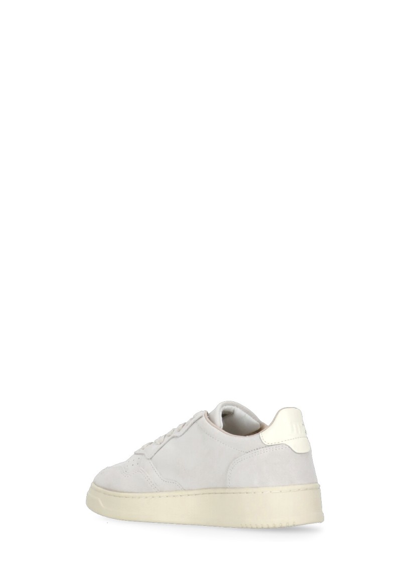 Autry Low-top Suede Sneakers With Elevated Sole In White