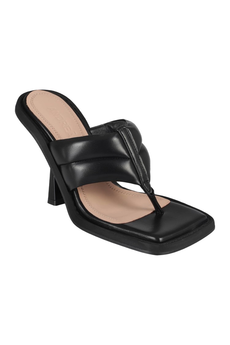 Andreädamo Andreâdamo Square Toe Padded Thong Mules In Black Leather In Black