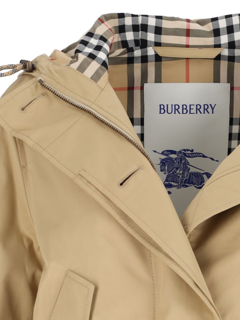 Burberry Gabardine Cropped Parka In Neutral
