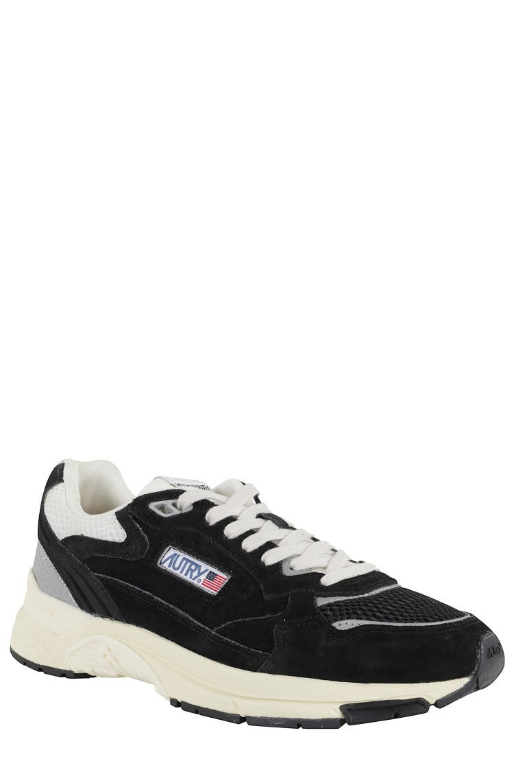 Autry Hyperway Black Low Top Sneakers With Logo Patch On Tongue And Side In Tech Fabric Man In Black