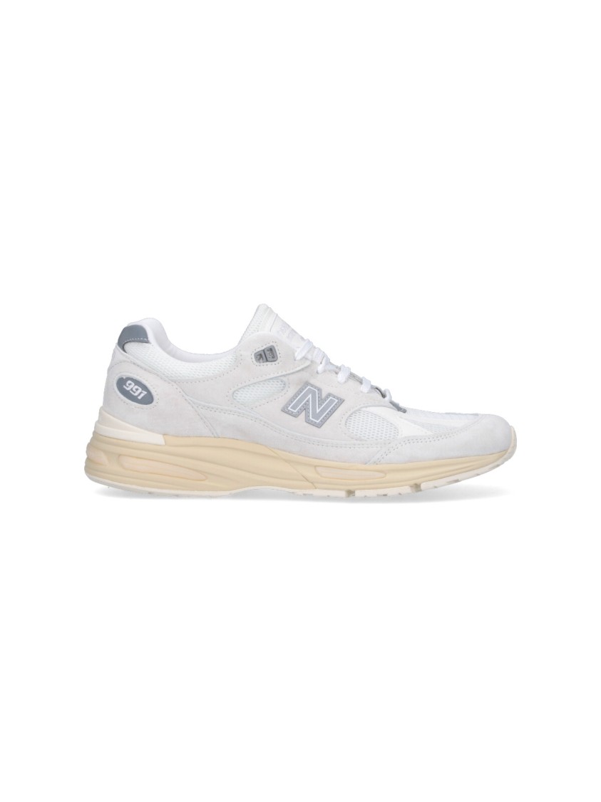 New Balance Sporty Pigskin And Mesh Sneakers With Cushioned Sole In White