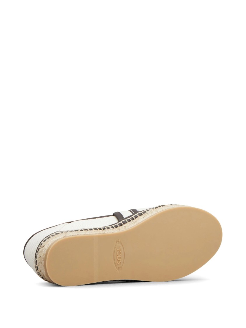 Tod's Chain-applique Sneakers In Neutral
