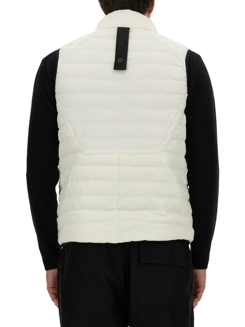 Jg1 Quilted High-collar Padded Vest With Zippered Pockets In Black