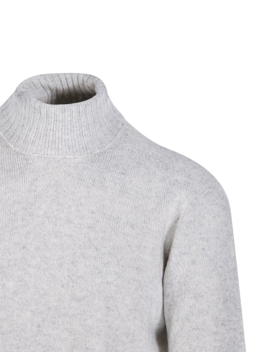 Altea Ribbed Turtleneck Sweater In Virgin Wool And Cashmere Blend In White