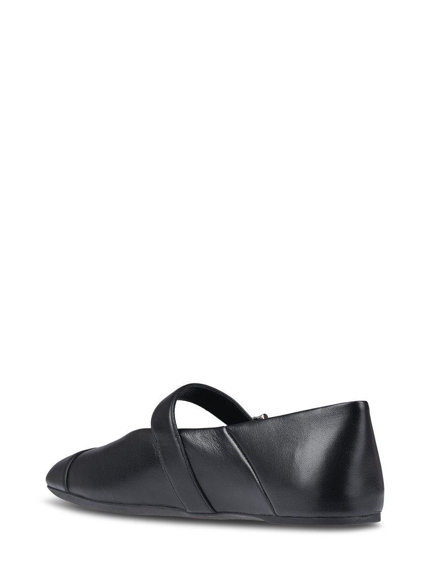 Ferragamo Rounded Toe Flat Shoes With Delicate Instep Strap In Black