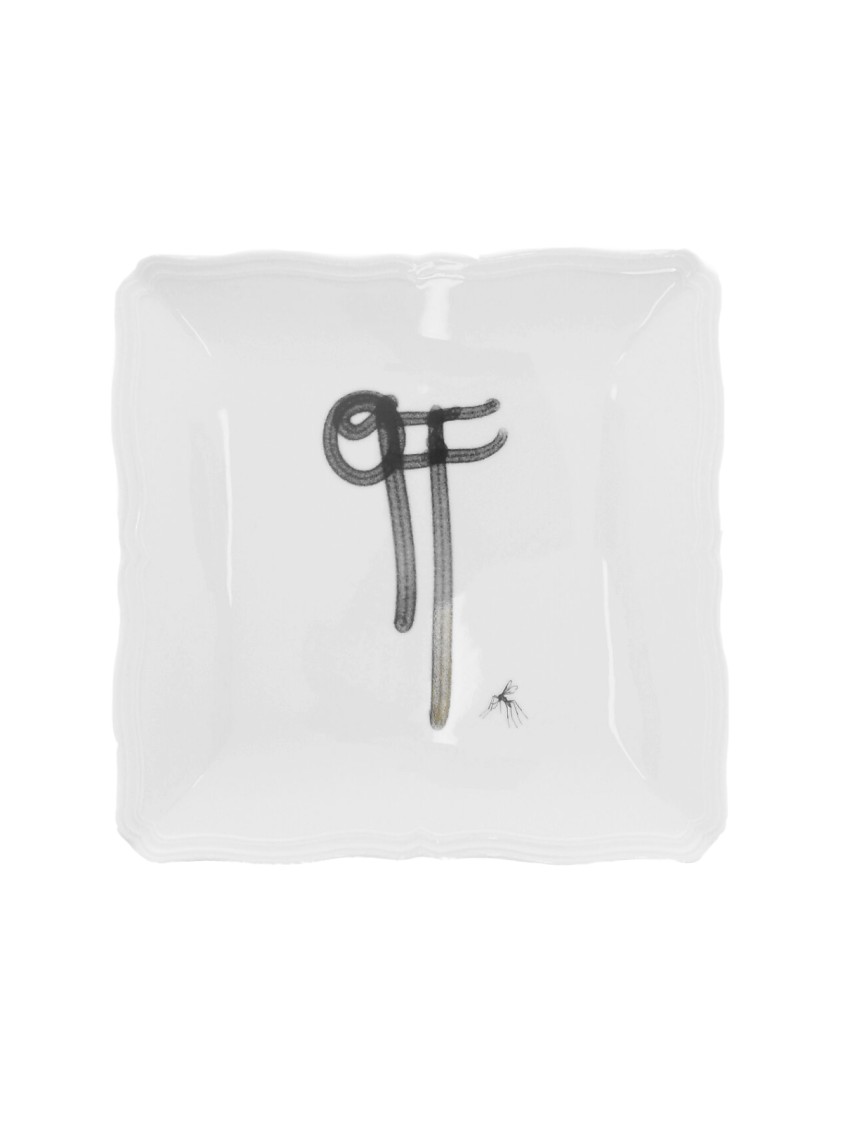 Off-white 1735 Traywhite Squared Tray Plate