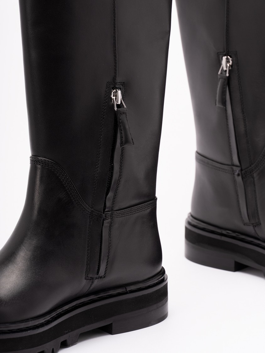 Patrizia Pepe Calf Leather Boots In Black