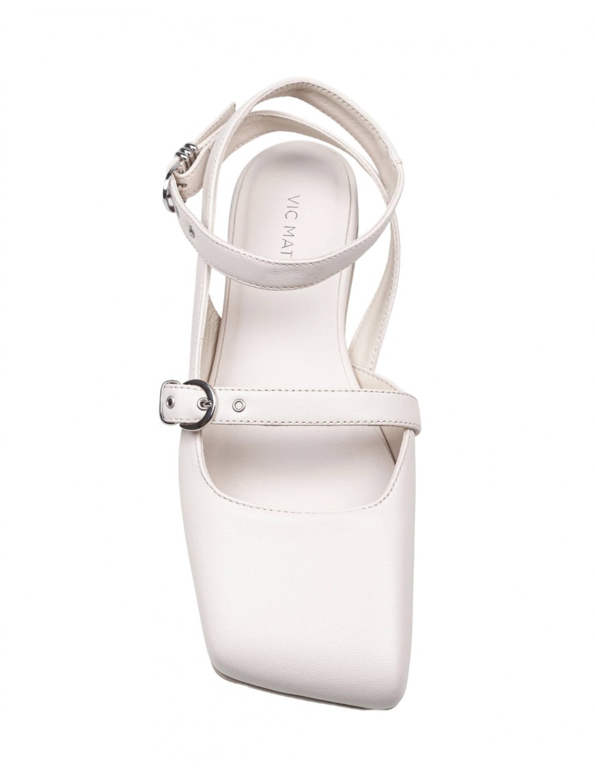 Shop Vic Matie Vic Matié Ballerina Shoes With Neckline In White