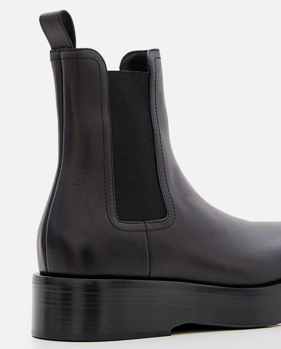 Bottega Veneta Torino Chelsea Ankle Boots In Black