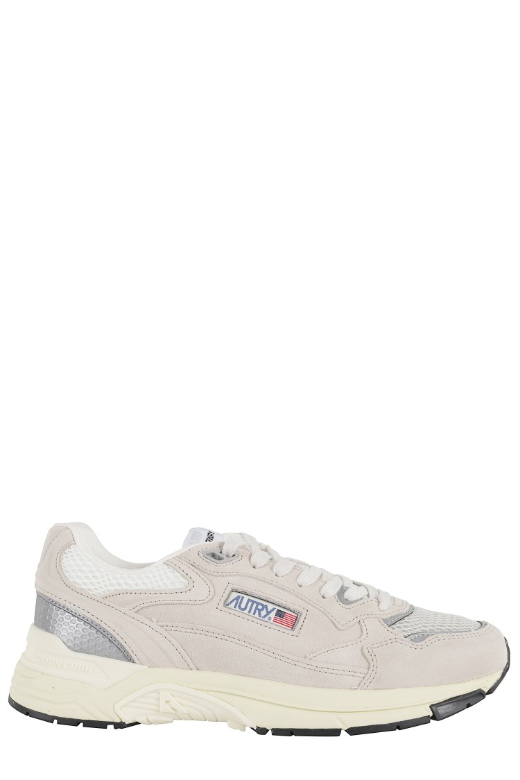 Autry Round Toe Mesh Panels Contrast Sole Sneakers