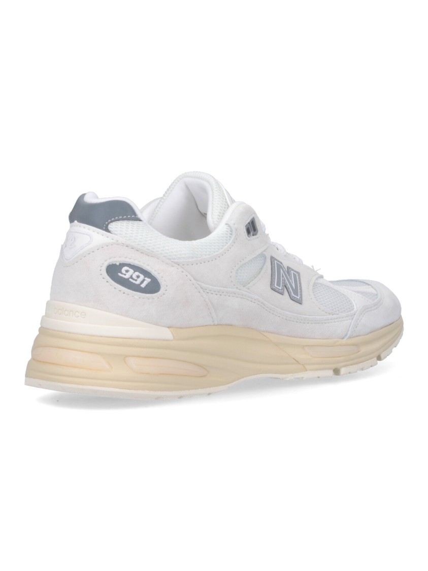 New Balance Sporty Pigskin And Mesh Sneakers With Cushioned Sole In White