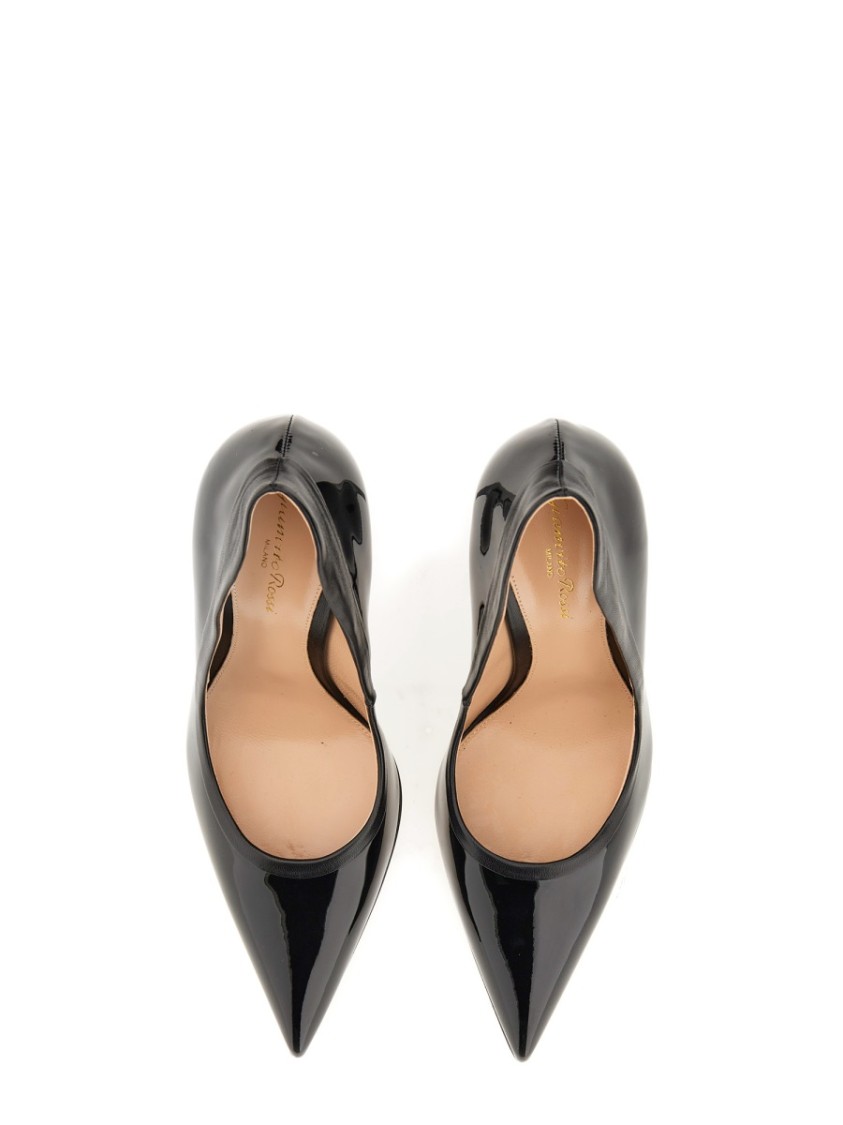 Gianvito Rossi Patent Leather Pumps In Black