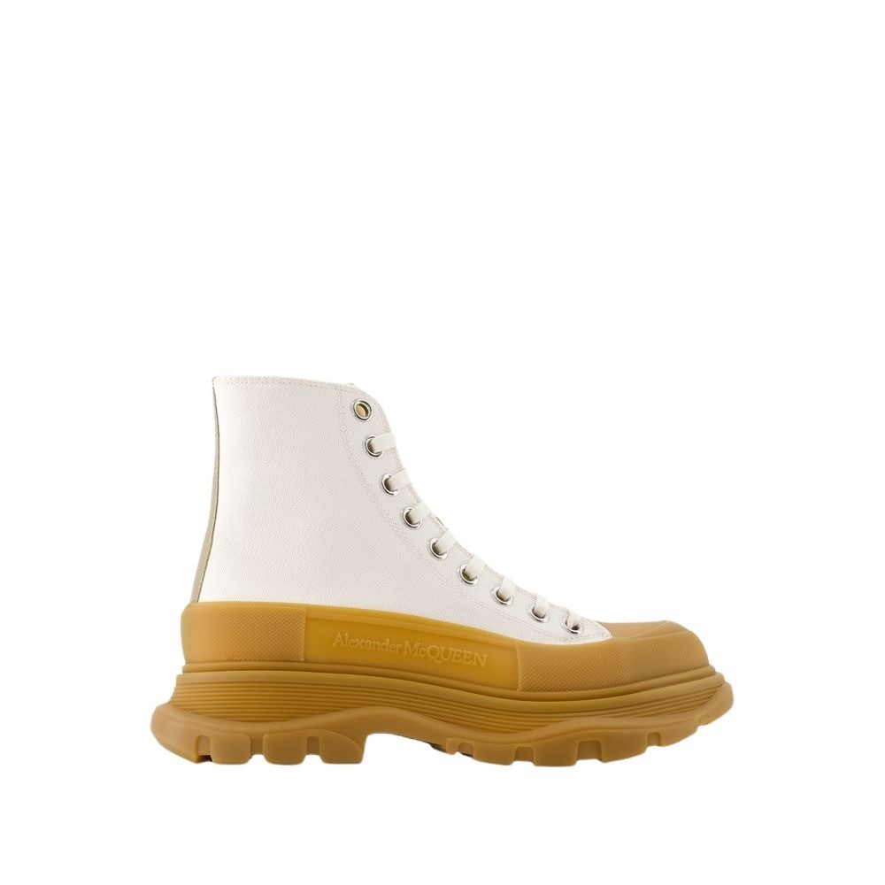 ショートブーツ・ブーティ Tread Ankle Boots - Alexander McQueen - Calfskin - Beige Alexander McQueen Tread Slick Boots 'Beige' Brown Cloth ref