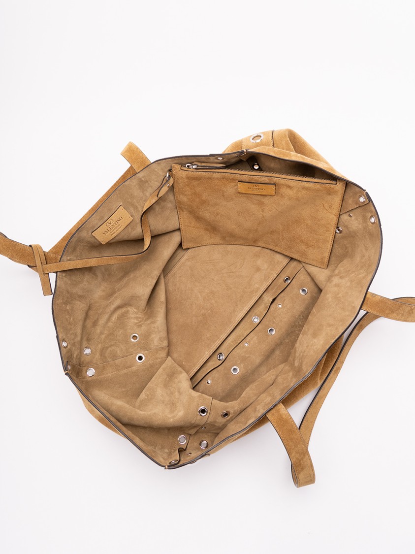 Valentino Garavani `nellcote` Multi Studs Logo Large Leather Tote In Brown