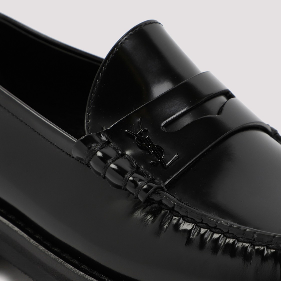 Saint Laurent Black Leather Loafers In Black