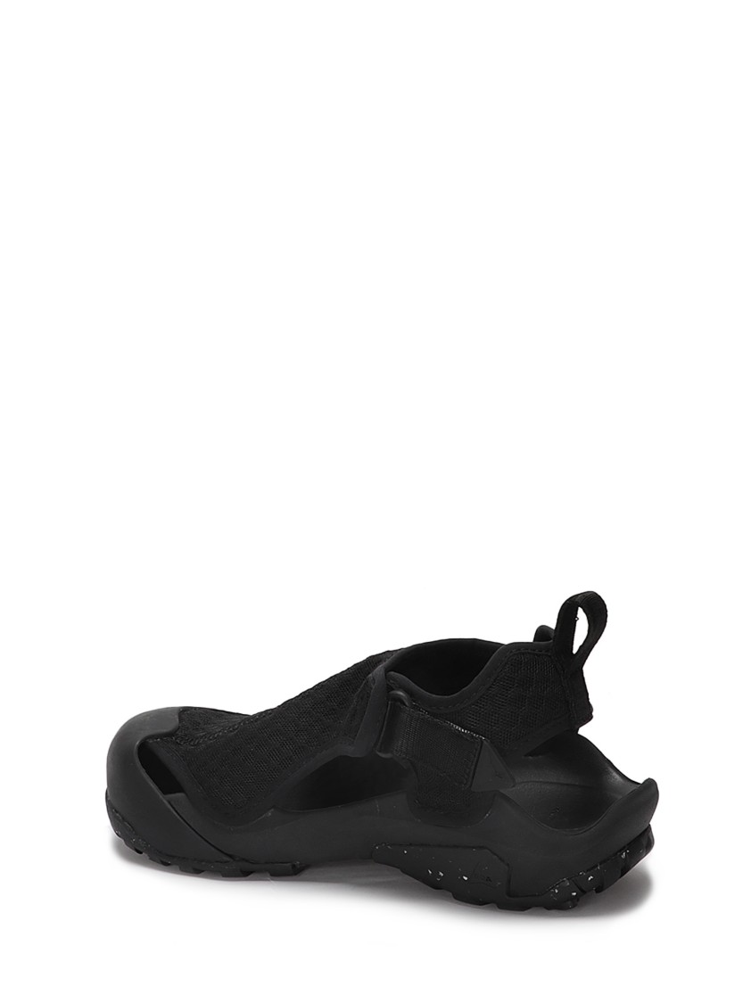 Shop Roa Arpy Sandals In Black