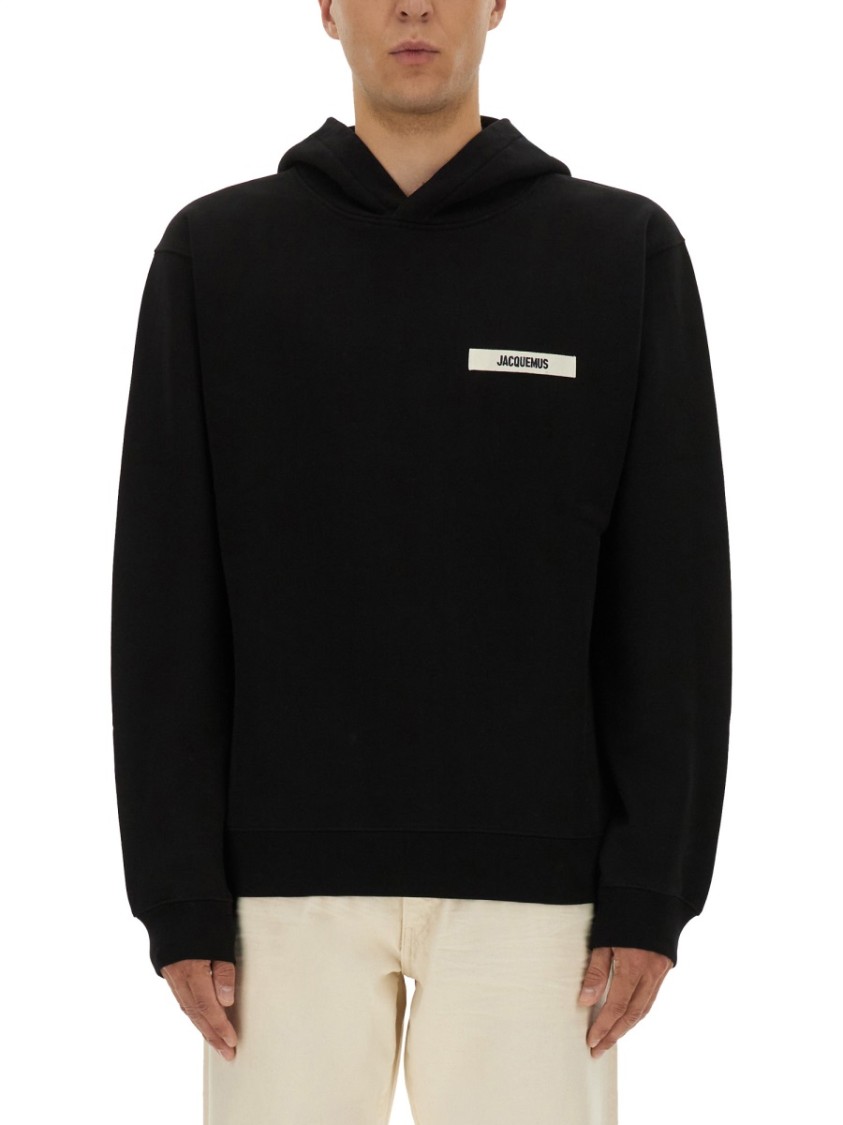 パーカー・フーディ Jacquemus Relaxed Fit Black Hoodie With Drawstring Jacquemus Relaxed Fit Black Hoodie With Drawstring | THE LIST