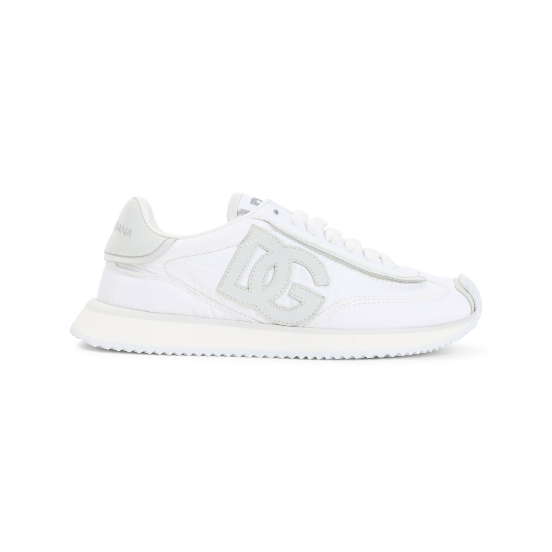 Dolce & Gabbana Round Toe Sneakers With Dg Patch In White